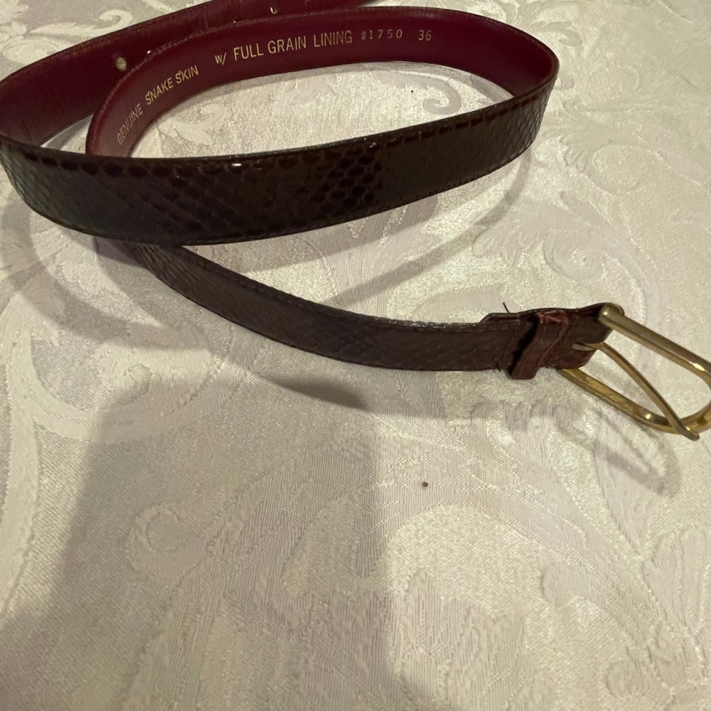 Ladies vintage Traditionalist Bloomingdales Genuine Snake Skin belt